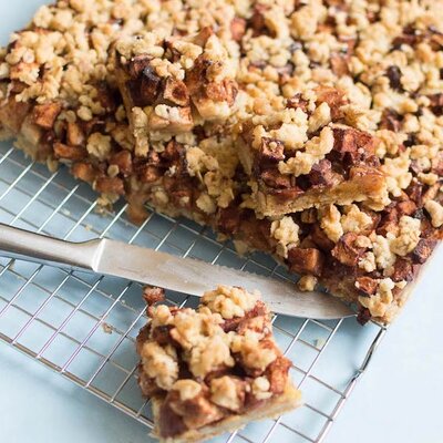 Appelplaatkoek met havermout