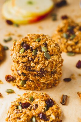 Healthy Apple Cinnamon Breakfast Cookies