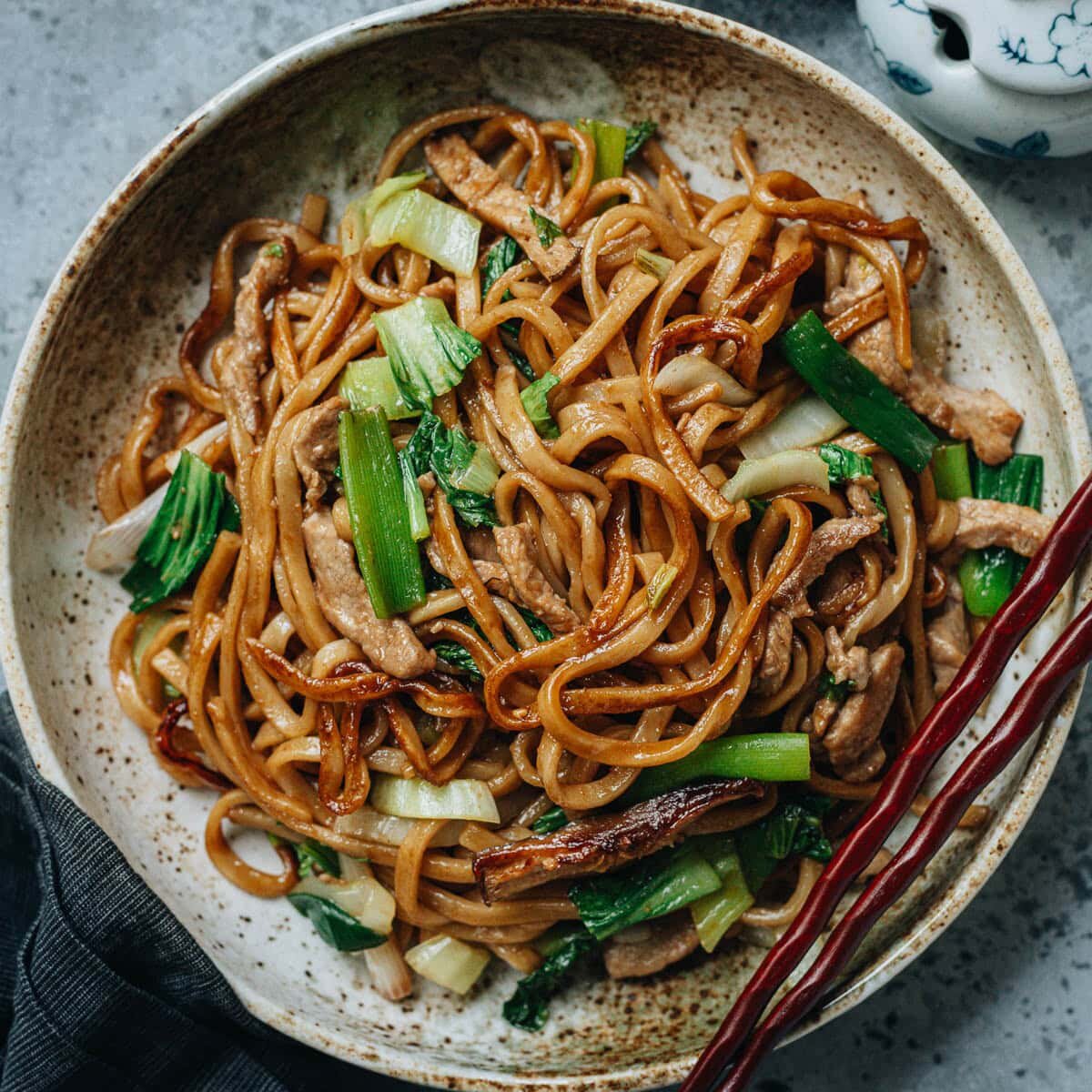 Shanghai Gebakken Noedels (上海粗炒面)