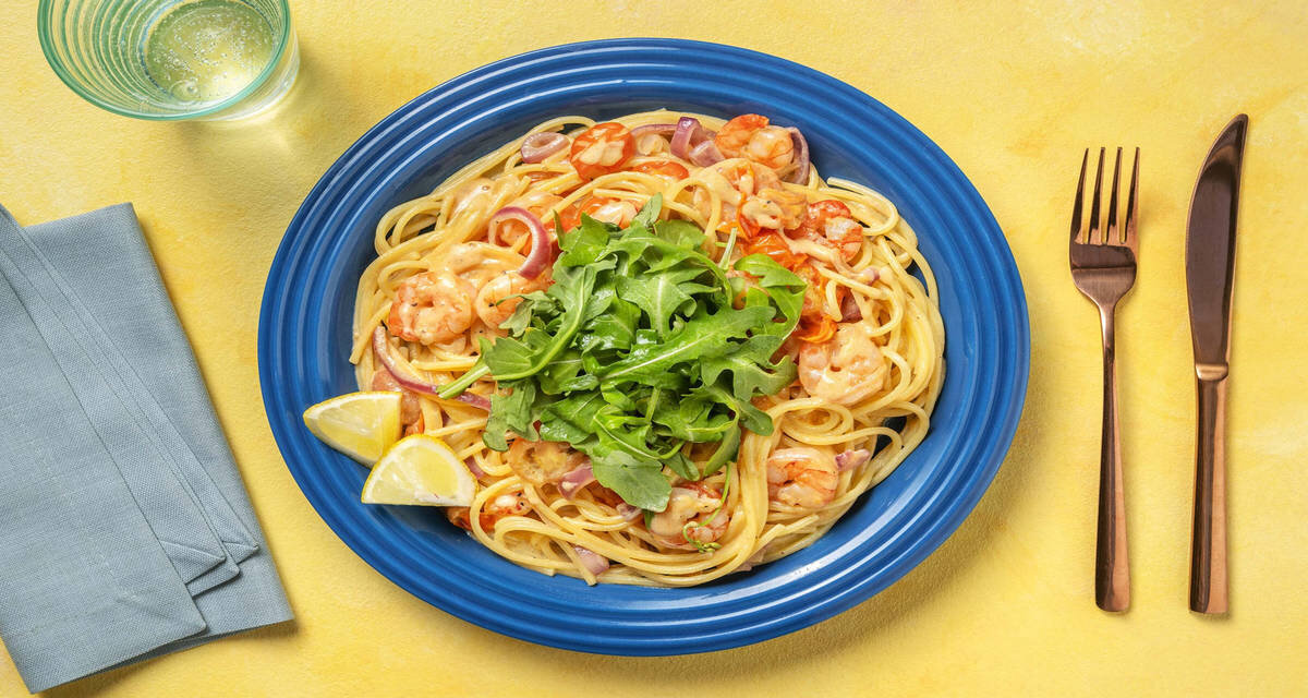 Spaghetti met knoflookgarnalen met tomatensaus